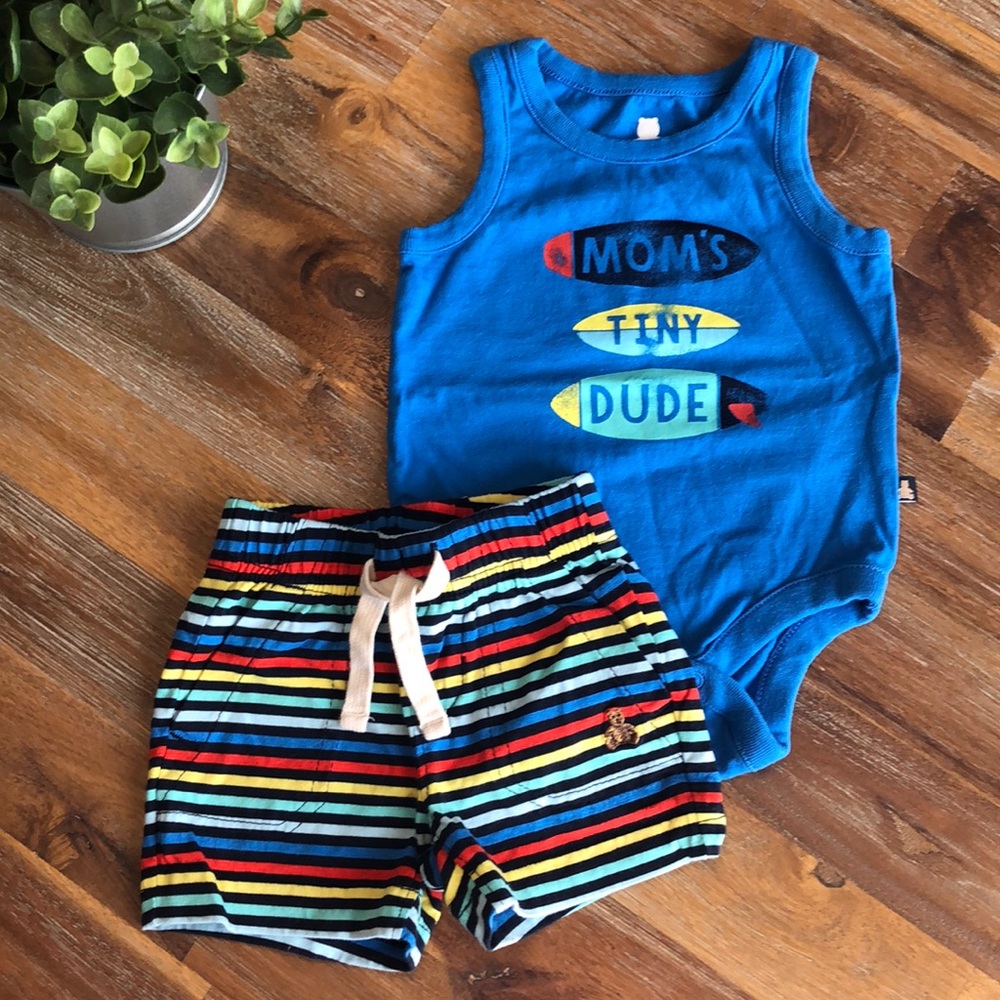 Like New! Baby GAP Boys Outfit. Size 0-3mo.
